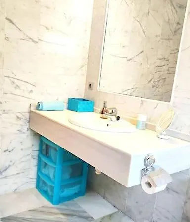 فيلة Valentina إِستيبونا